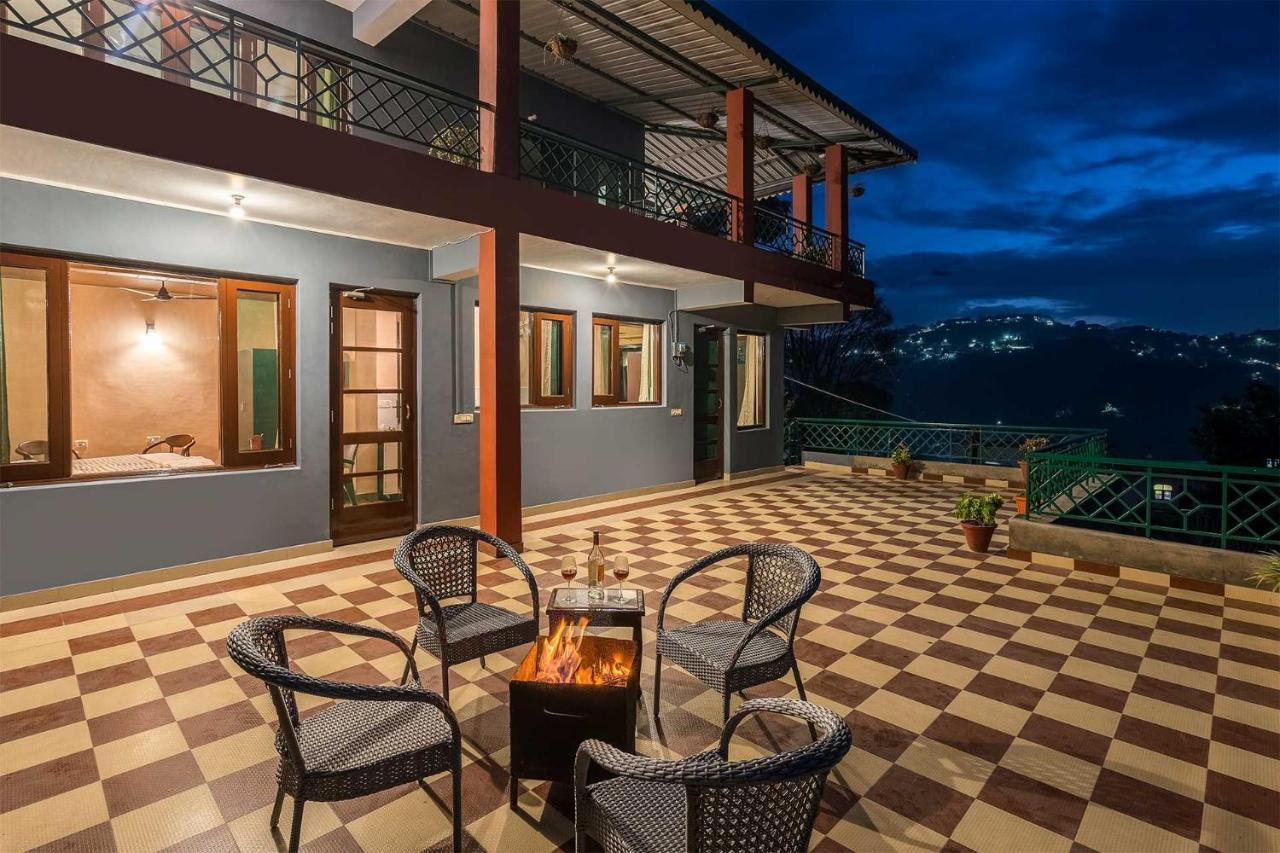 Stayvista At Cecil Cottages With Barbeque, Hill View Kasauli Exterior photo